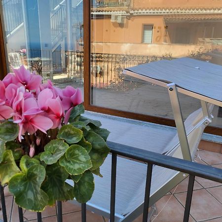 Apartment Marifra Garden Таорміна Екстер'єр фото